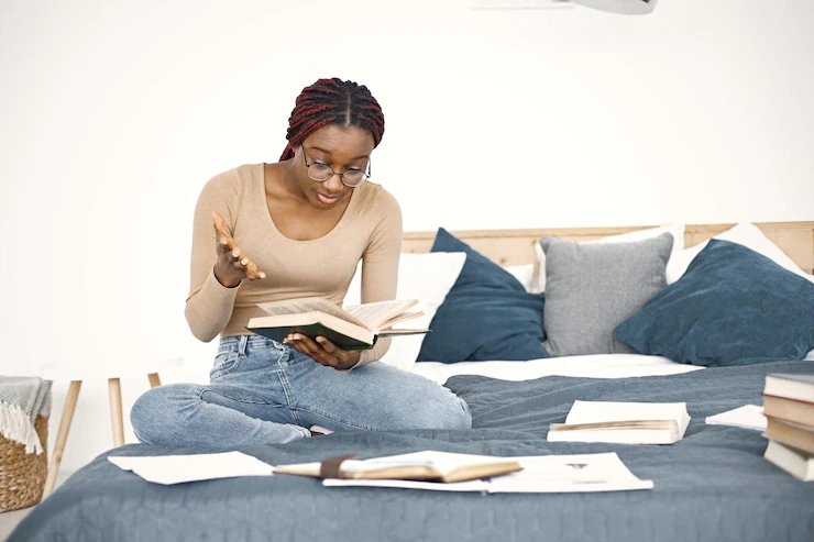 lady reading books